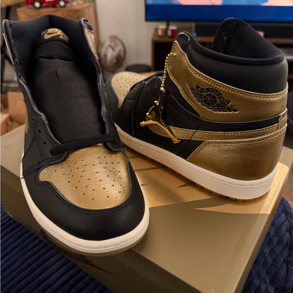 Nike Air Men's Black and Gold High-Top Sneakers
